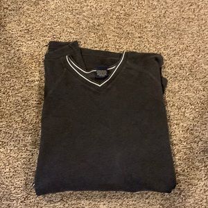 Men’s size XXL American Outpost sweater